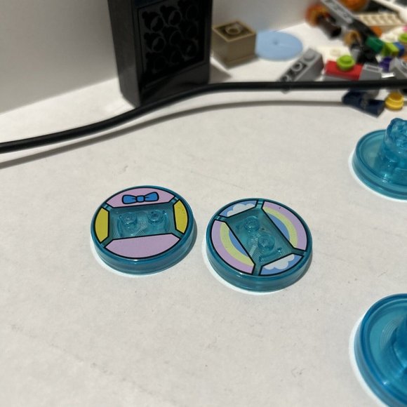 LEGO Dimensions PS3/PS4/WII U Lot of Figures and Pieces (No Game) w/ Extras - Picture 10 of 16